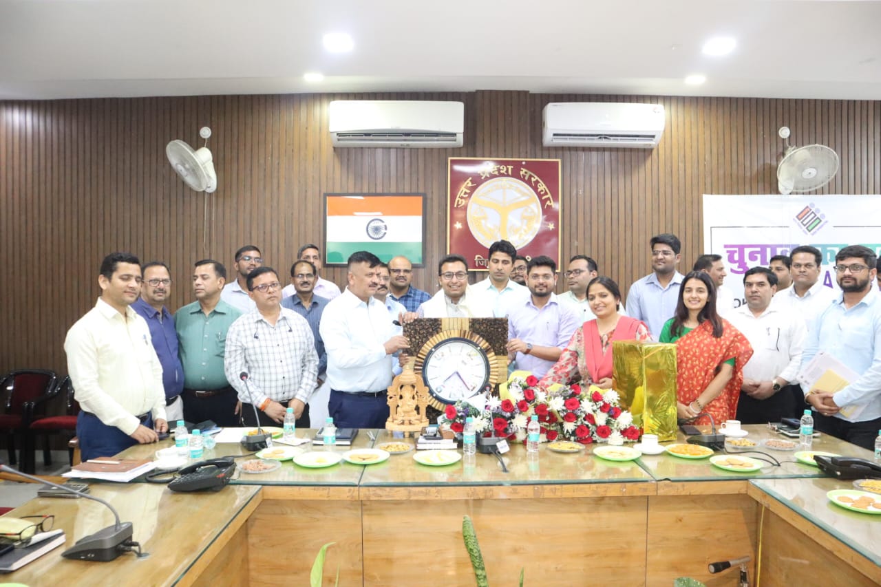 After receiving training under the guidance of District Magistrate, IAS Utsav leaves for Anand Labsana