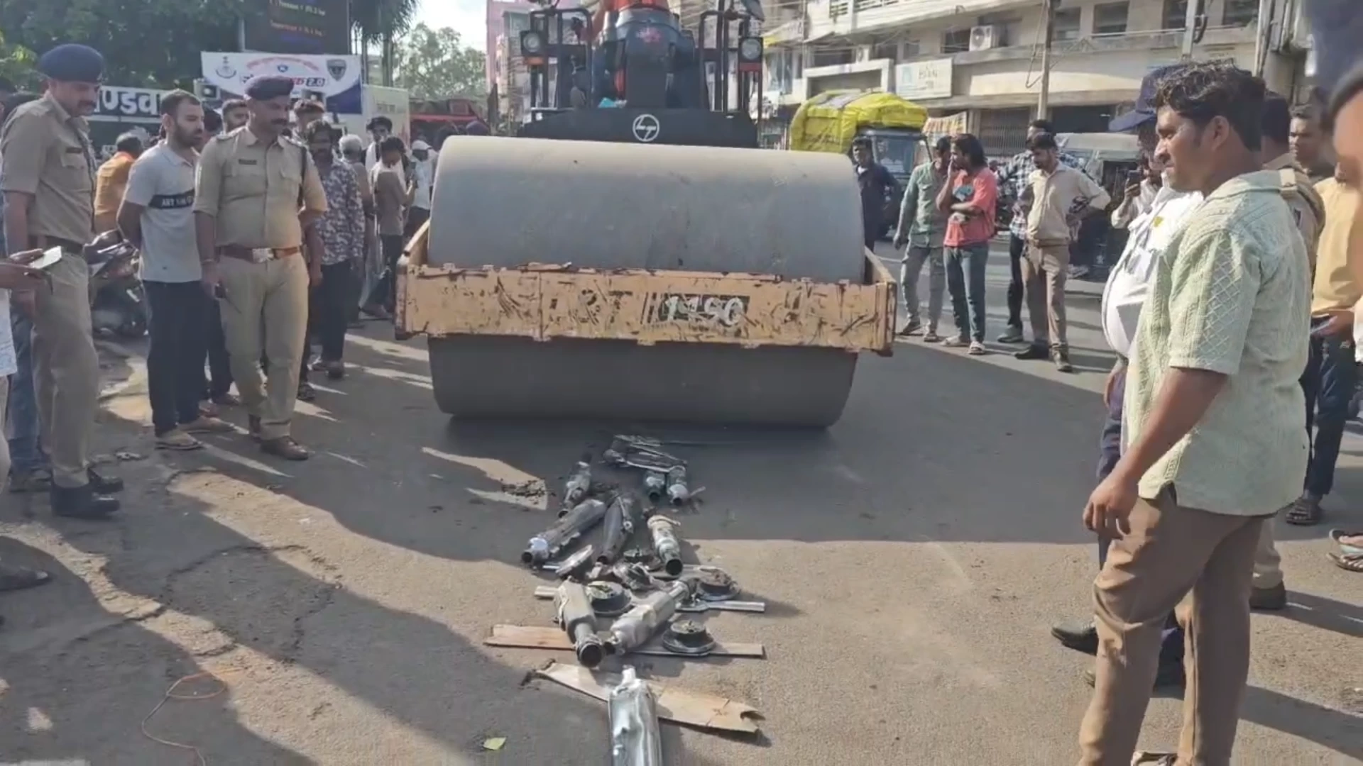 Traffic Police Crack Down on Modified Silencers