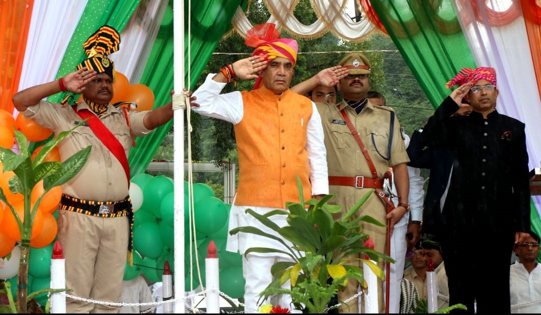 Minister-in-charge and State Forest and Environment Minister Ramniwas Rawat hoisted the flag on Independence Day
