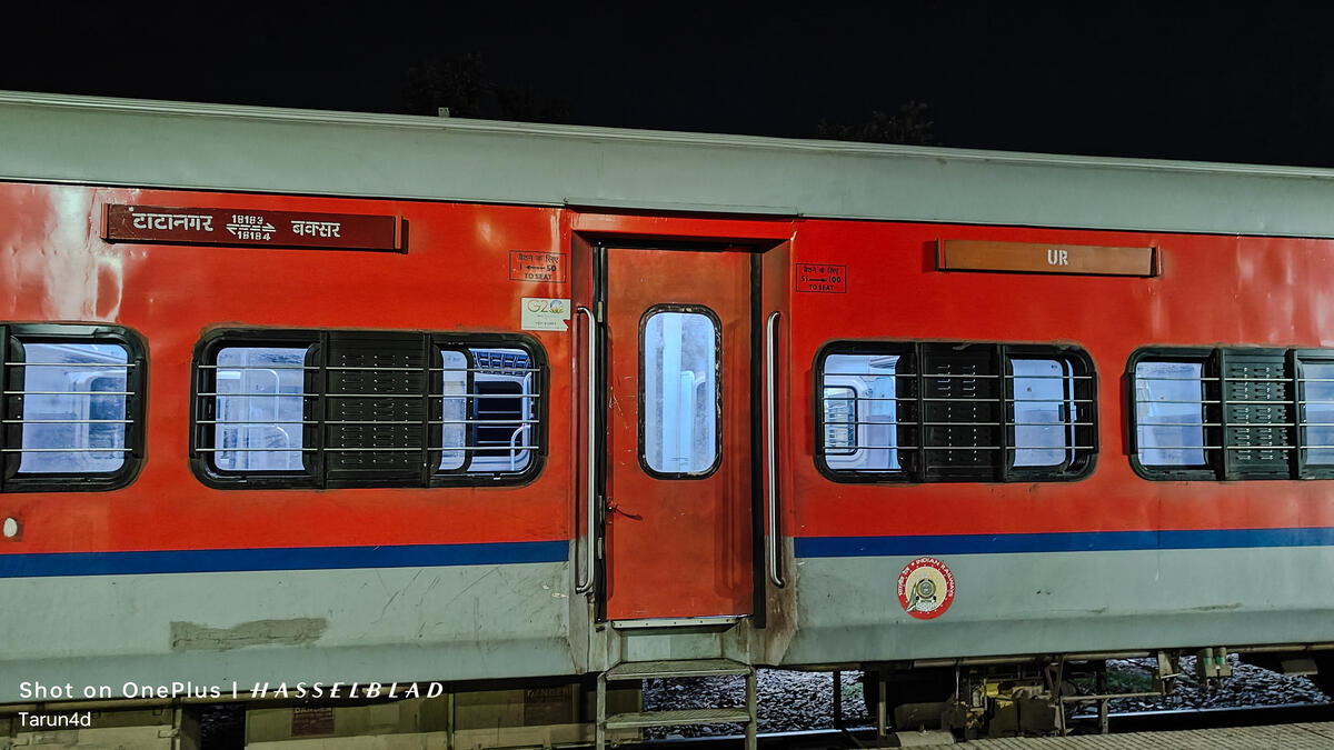 Two unclaimed bags found in the sleeper bogie of Tatanagar-Buxar Express