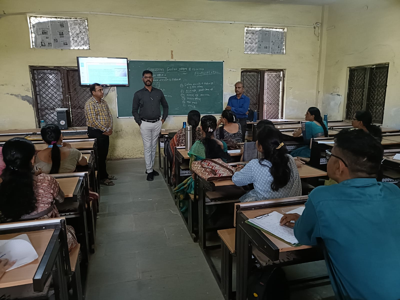 Inspection of training of polling personnel held in Barwani