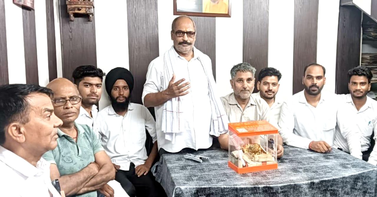 Jamiat Ulama-e-Hind came under the target of Hindu organizations for supporting the statement given by the Leader of Opposition Rahul Gandhi in the House