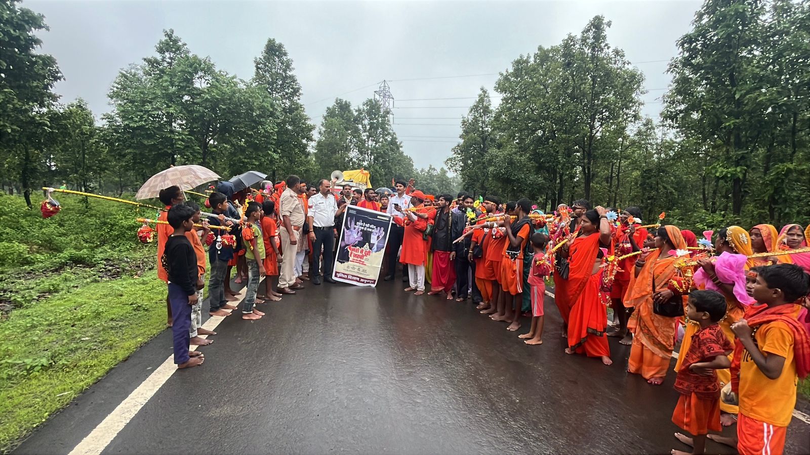 Kanwariyas took oath of de-addiction