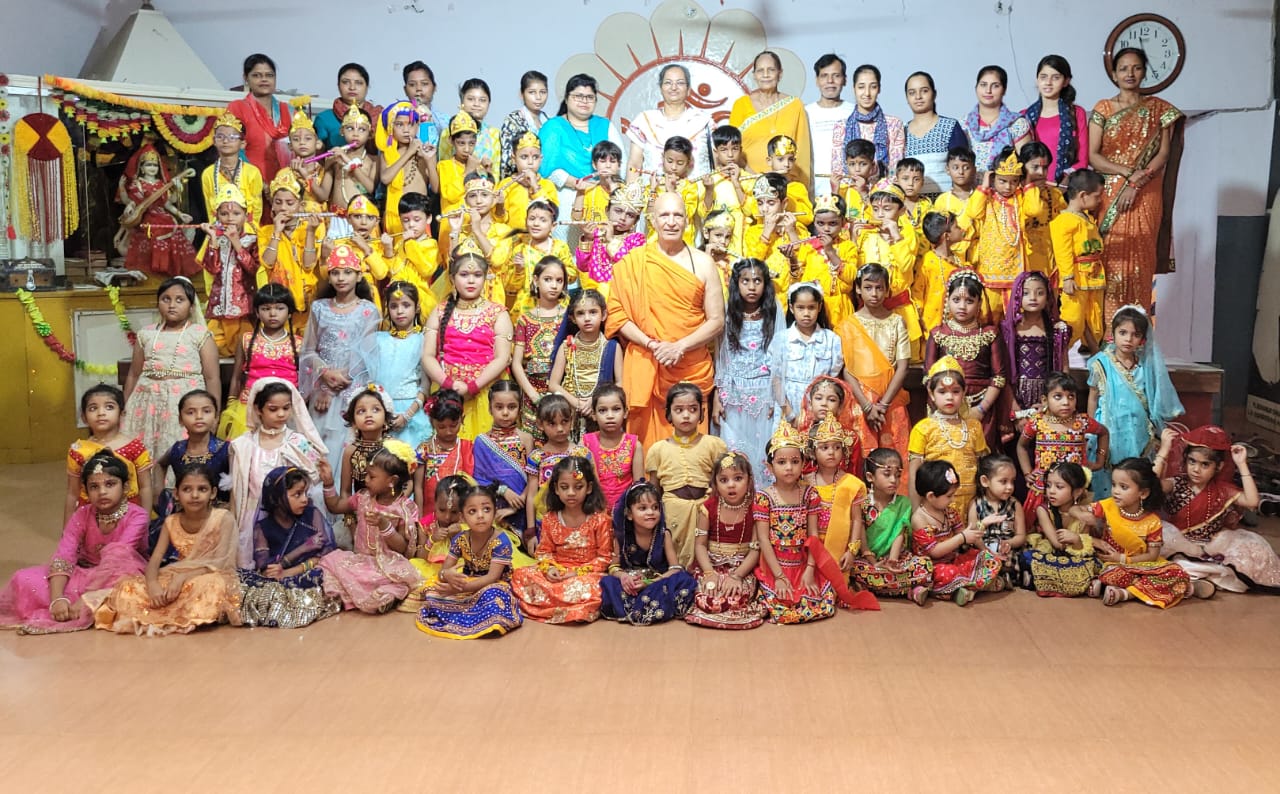 Nation Builders' unique Janmashtami