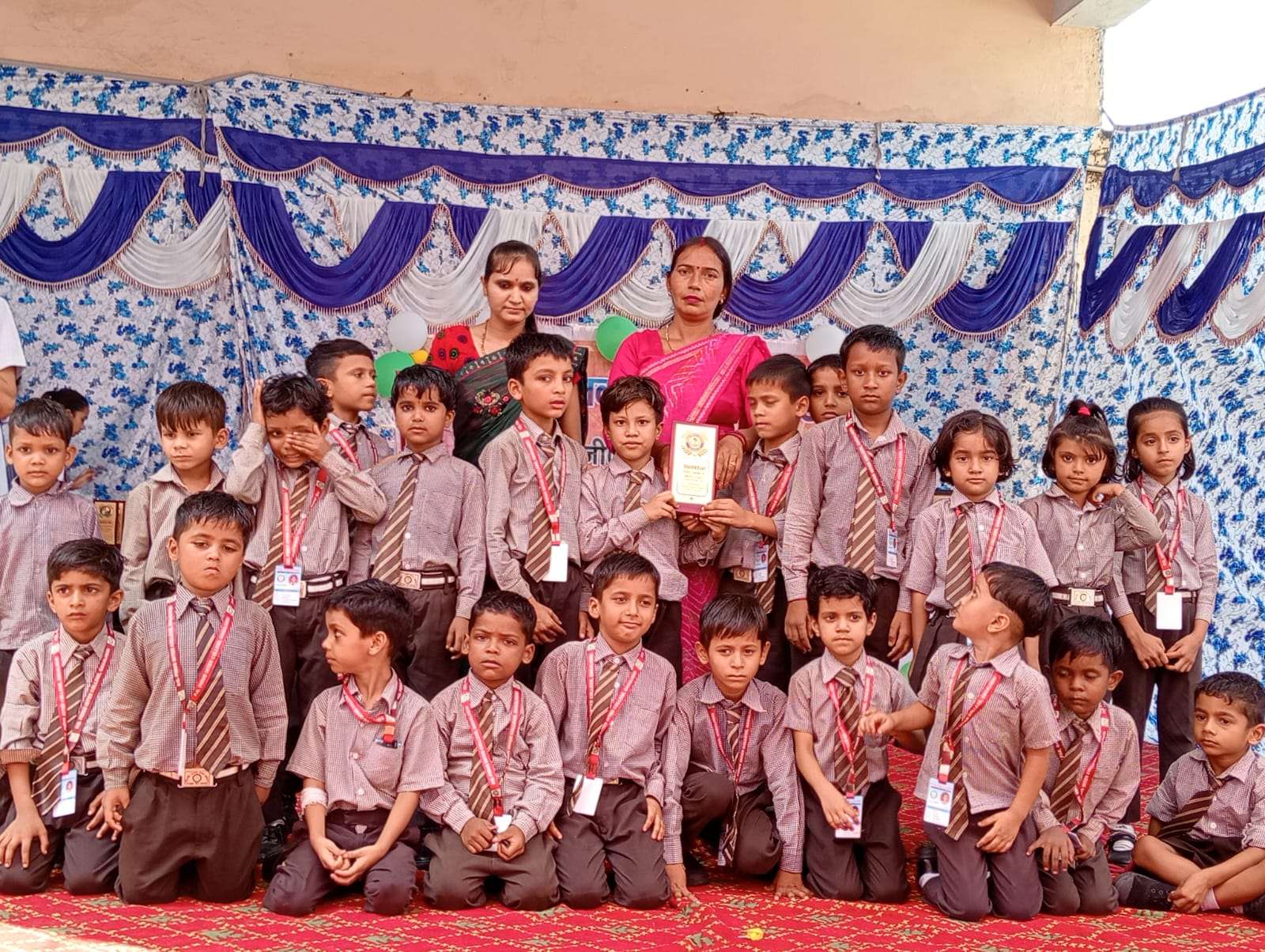 Teachers' Day was celebrated with great pomp in both the institutions of Payas Educational Group, Montfort School and PG Payas Inter College