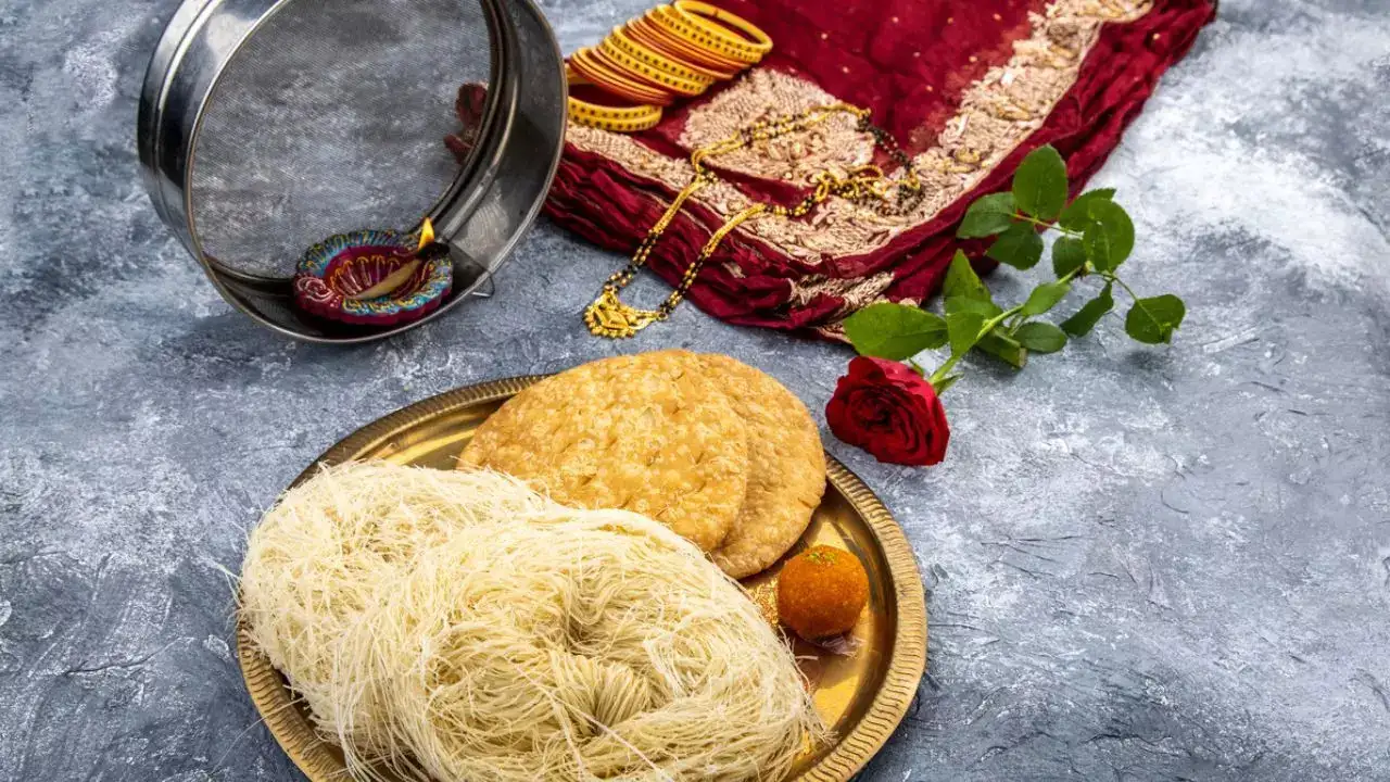 How did the Sargi begin on Karva Chauth?