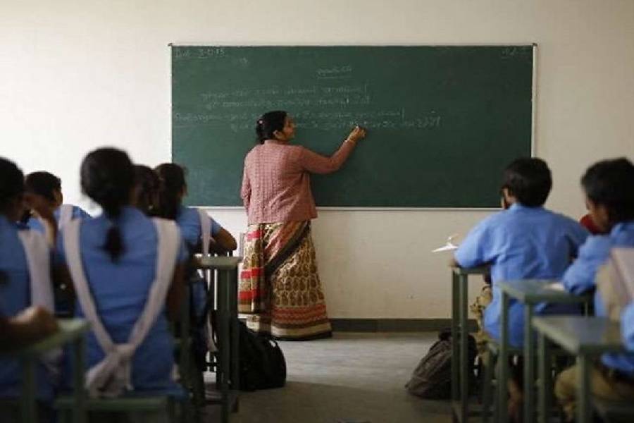 Transfer of teachers is mandatory every five years