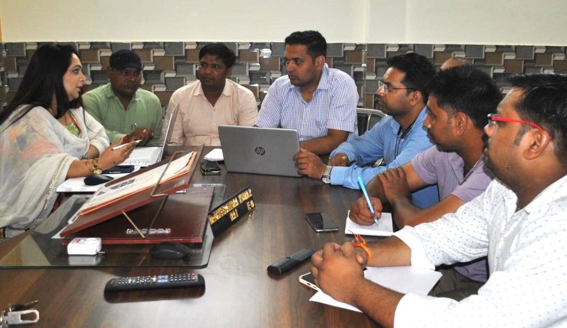 Divisional Program Manager gave necessary guidelines for the preparation of Swachh Survey