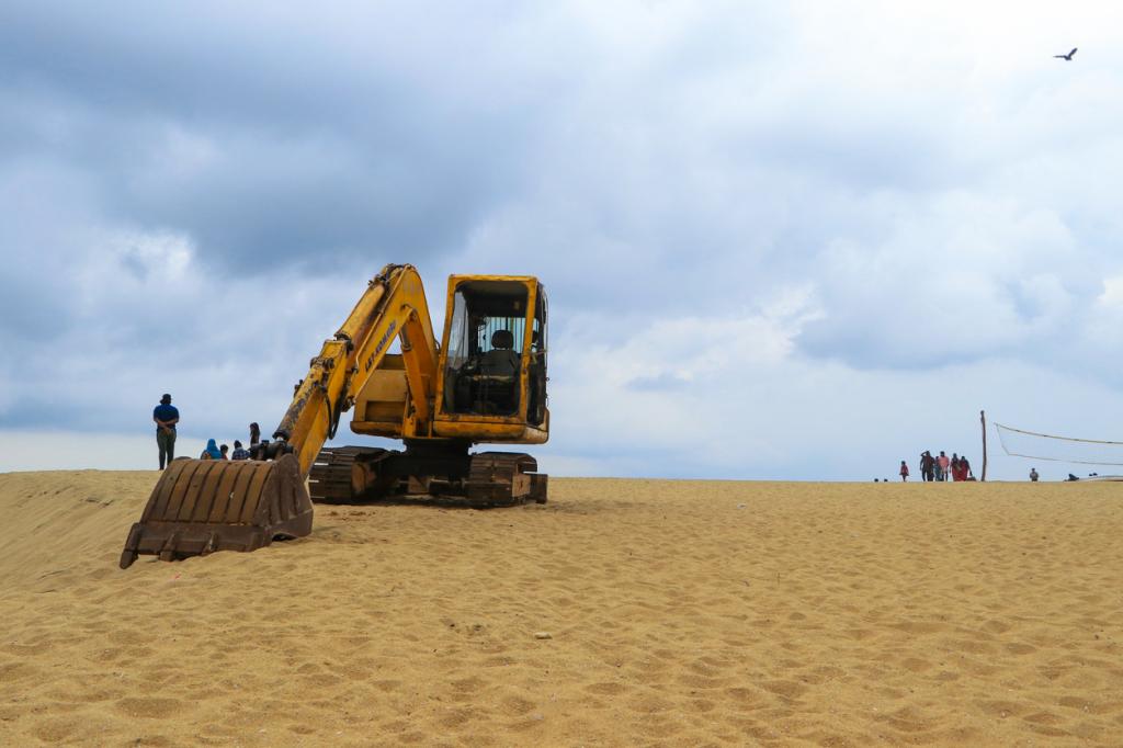 Gaya DM held a meeting with officials to stop illegal sand mining
