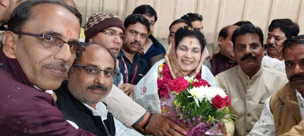 Krishna Gaur takes oath as Minister of State (Independent Charge)