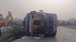 The bus was going from Kolkata to Patna