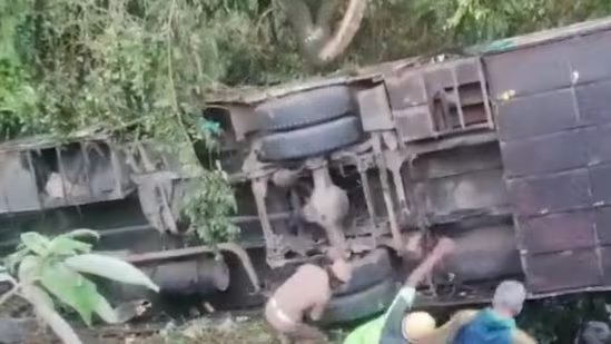 Tourist bus falls into ditch due to accident in Tamil Nadu