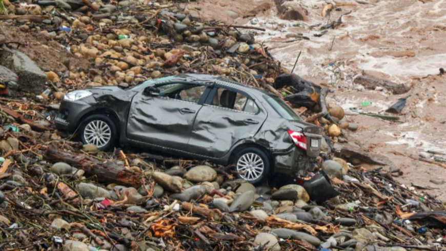 Heavy destruction due to rain in many states including Jammu and Kashmir