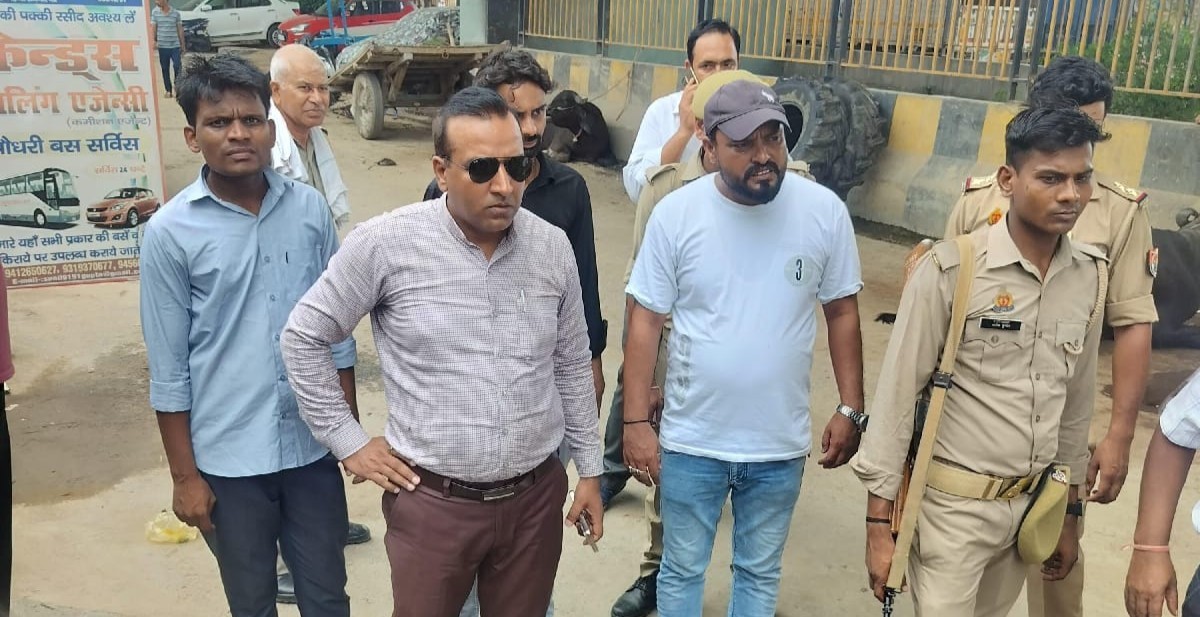 As part of the preparations for the Kanwar Yatra, the Nagar Palika Parishad Deoband launched an encroachment removal campaign