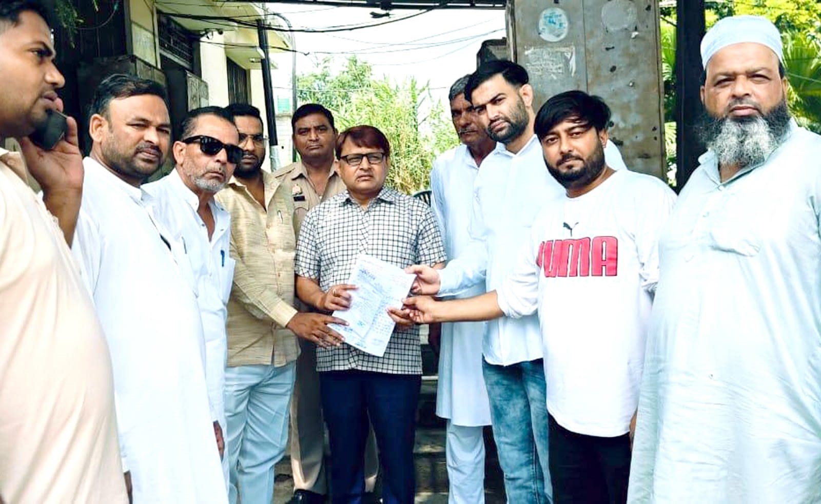 Councillors gave memorandum to XEN regarding unannounced power cuts