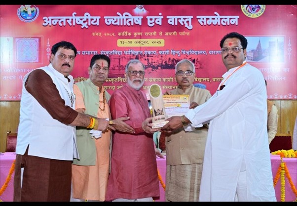 Pandit Mohanlal Dwivedi Enhances Vindhya's Honor