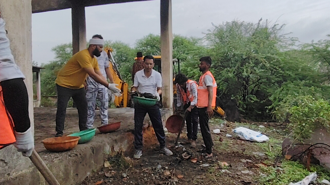 The collector thanked all the citizens who participated in the cleanliness drive