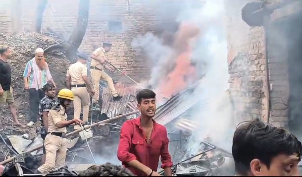 Sparks caused massive fires at 8 places in Patna City