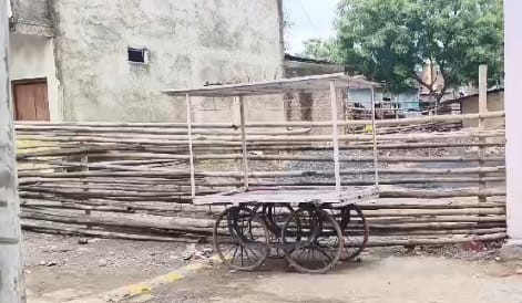 Enmity over complaint of selling land for government toilet