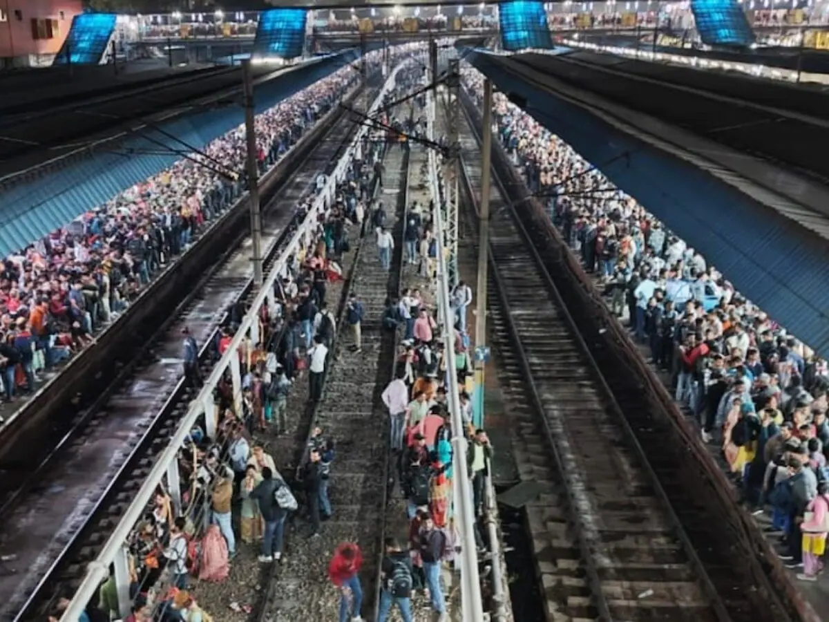 Stampede at New Delhi Railway Station