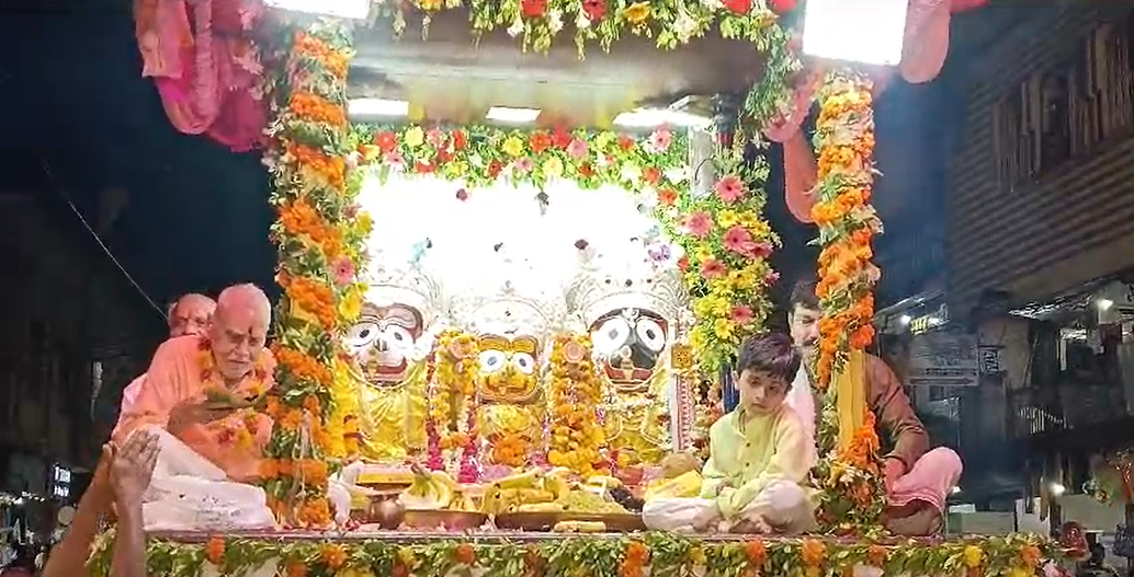 The angry Mahaprabhu is returning to his abode
