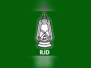RJD spokesperson has condemned the incident that happened with the girl student returning home from Tariyani