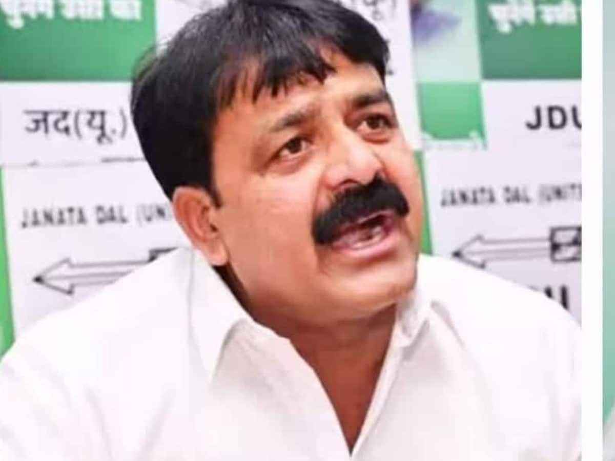 Nitish's minister angry over Waqf law