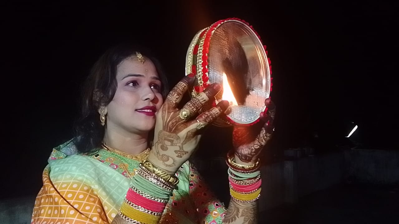 The women in the city carried out the tradition