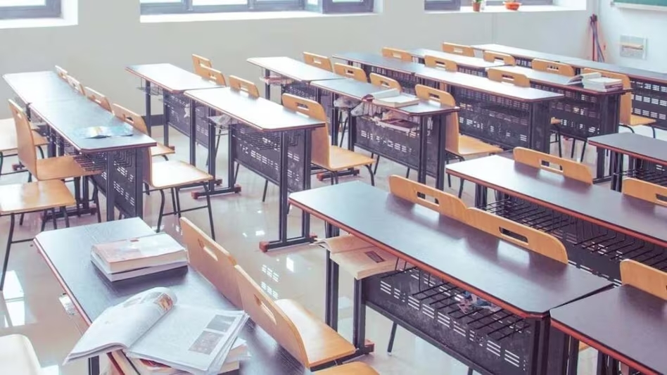 1200 schools closed in Himachal Pradesh so far