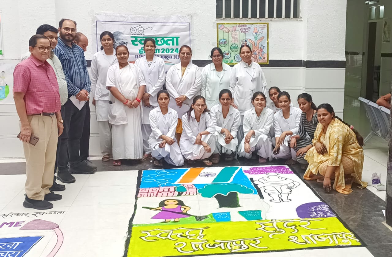 Various activities organized in the district hospital under the Swachhata Hi Seva Abhiyan