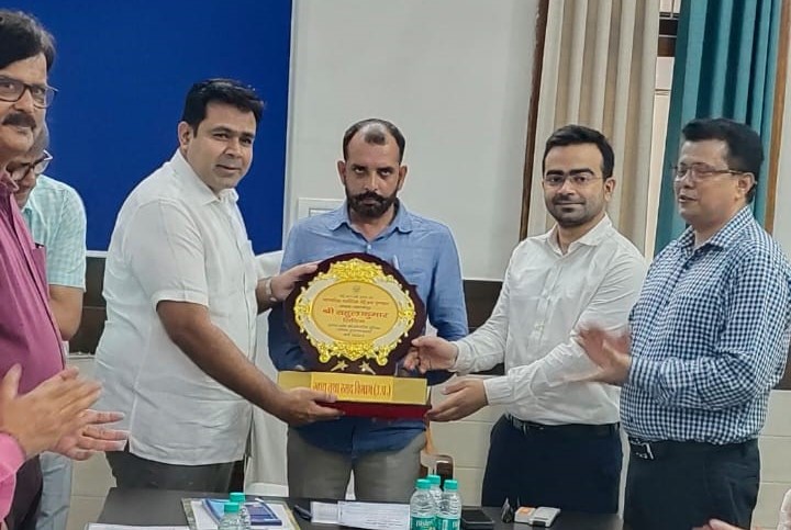 Wheat procurement progress reviewed under the chairmanship of Divisional Commissioner Dr. Hrishikesh Bhaskar Yashod in Saharanpur