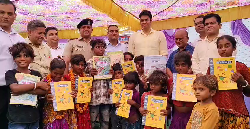 Unique initiative to bring children of Pardhi community of Katni district into mainstream education