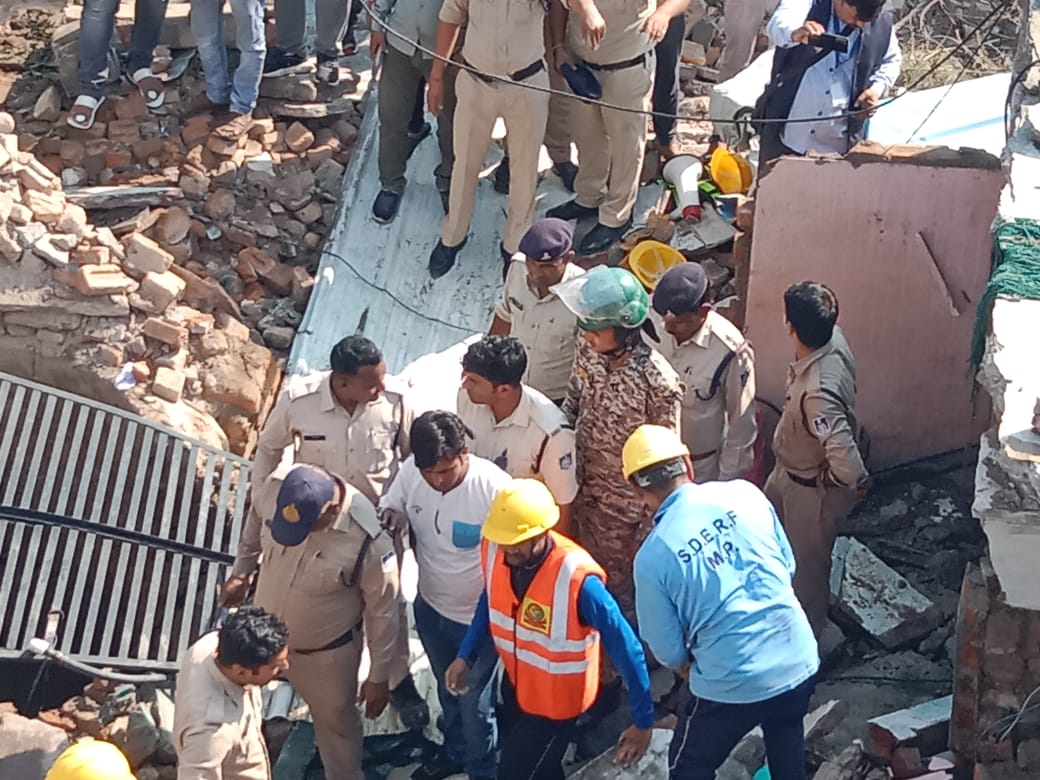 An explosion occurred in an illegal firecracker factory operating in the center of the city