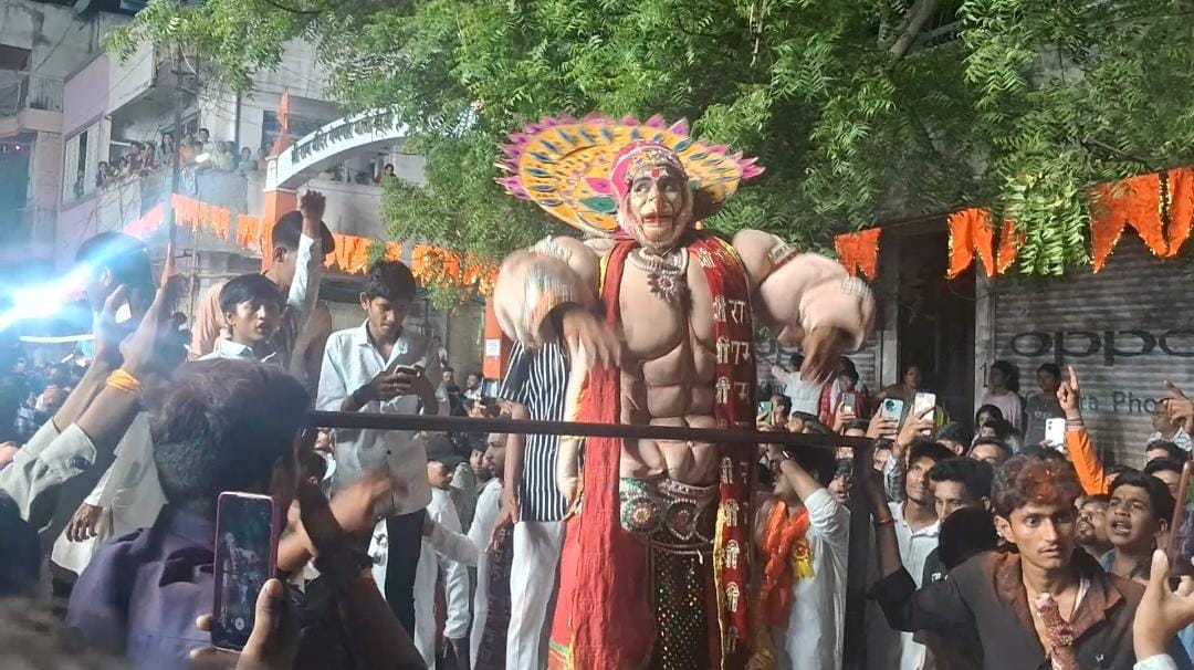 Procession started with enthusiasm in Bhikangaon of Khargone