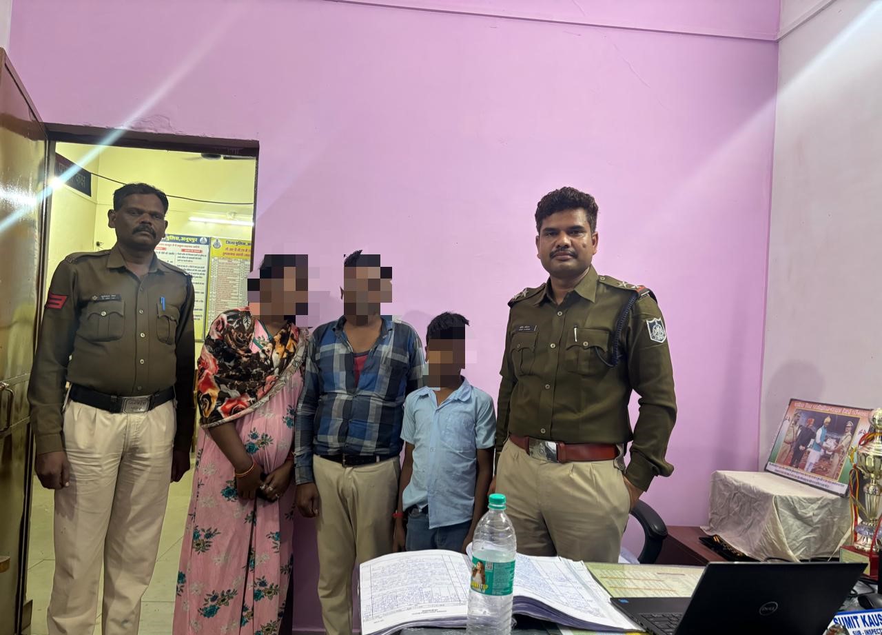 10-year-old boy lost while bursting crackers