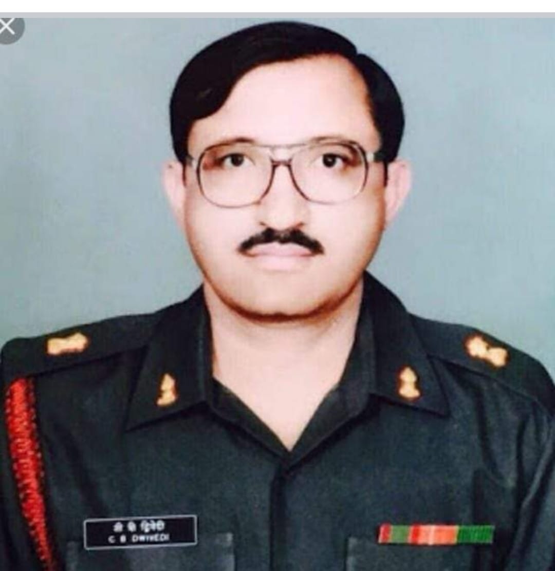 Kargil martyr Major Chandrabhushan Dwivedi's death anniversary is being celebrated, tribute paid