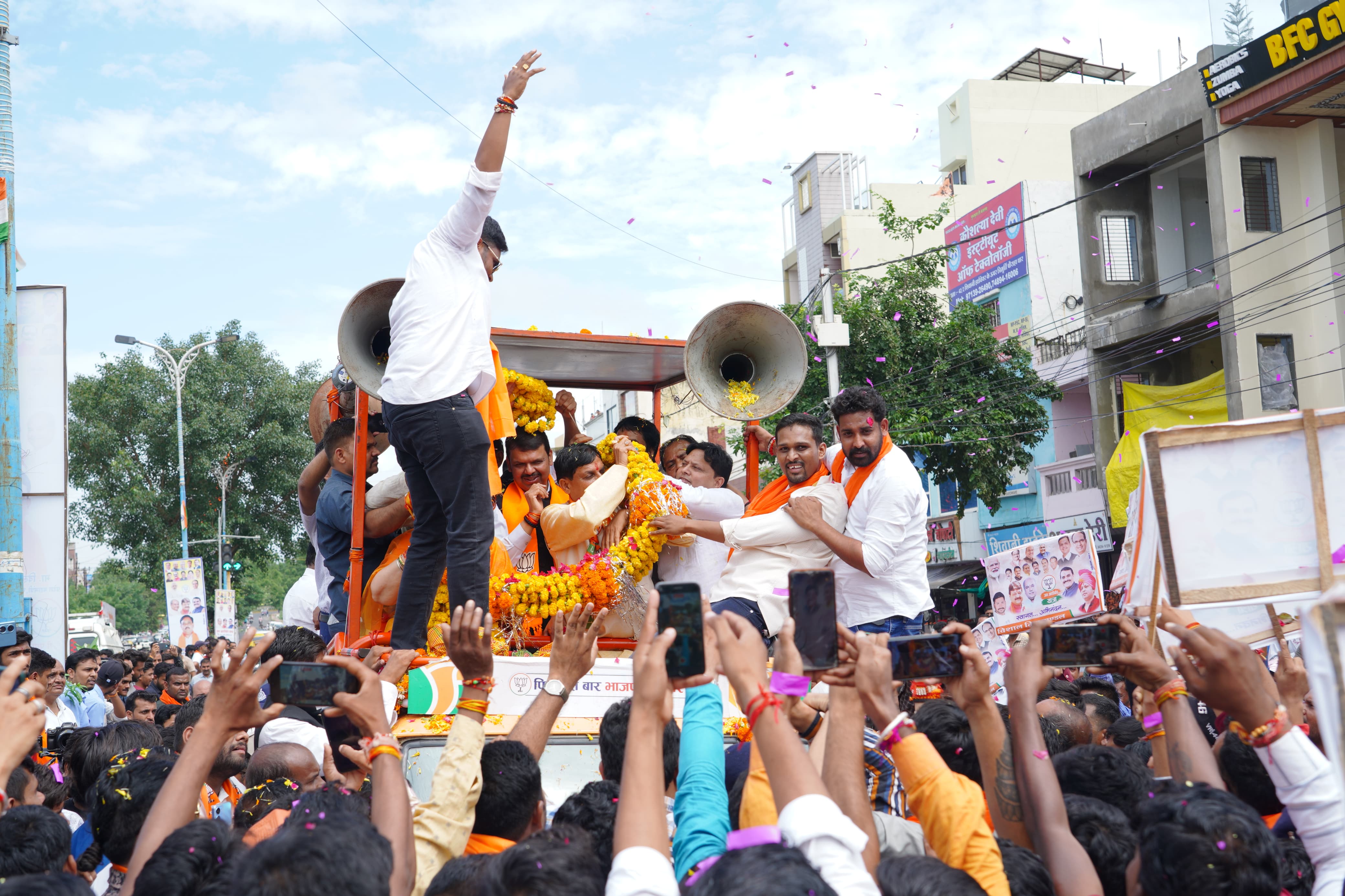 Grand welcome of Rajiv Yadav friend group: Historic gathering with Bharatiya Janata Party's Jan Ashirwad Yatra