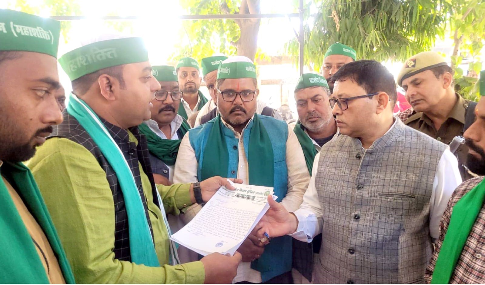 Bhakiyu Mahashakti sent a memorandum to the CM through SDM regarding various problems of farmers