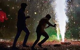 Four children from the same family got burnt while bursting firecrackers in Saharanpur