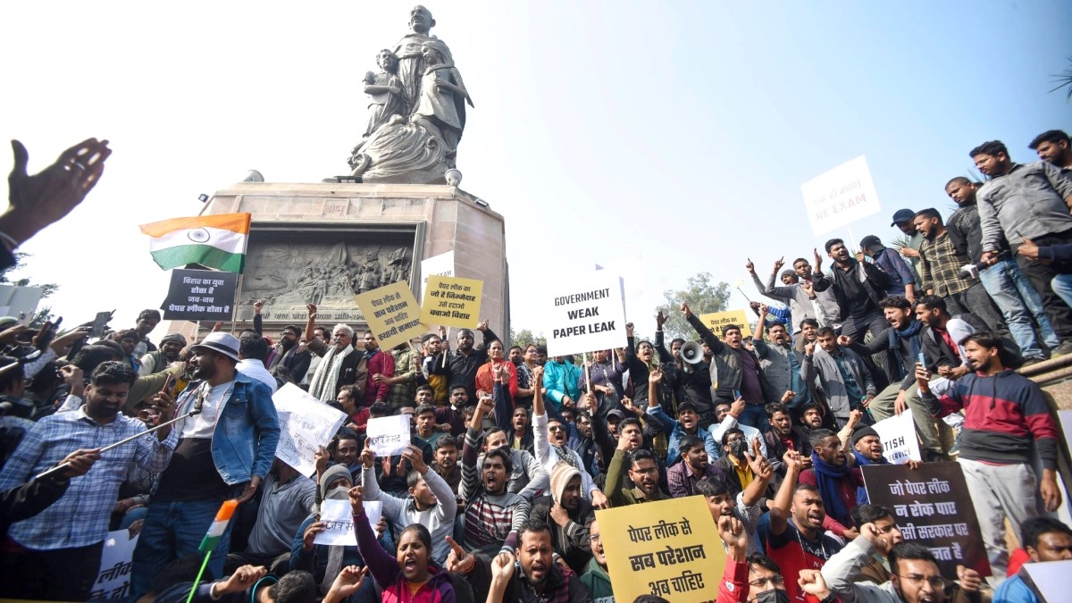 Students' protest continues