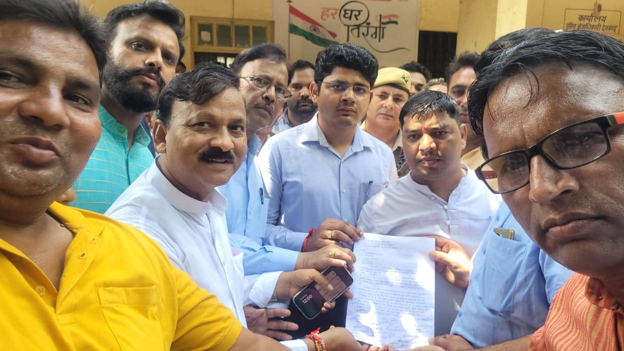 Indian Valmiki and Vanchit Samaj demonstrated for early implementation of sub-categorization in reservation
