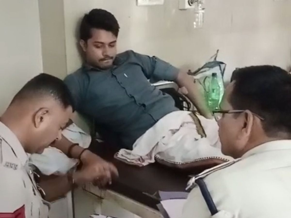 In Katni, drunk youths stabbed a medical representative