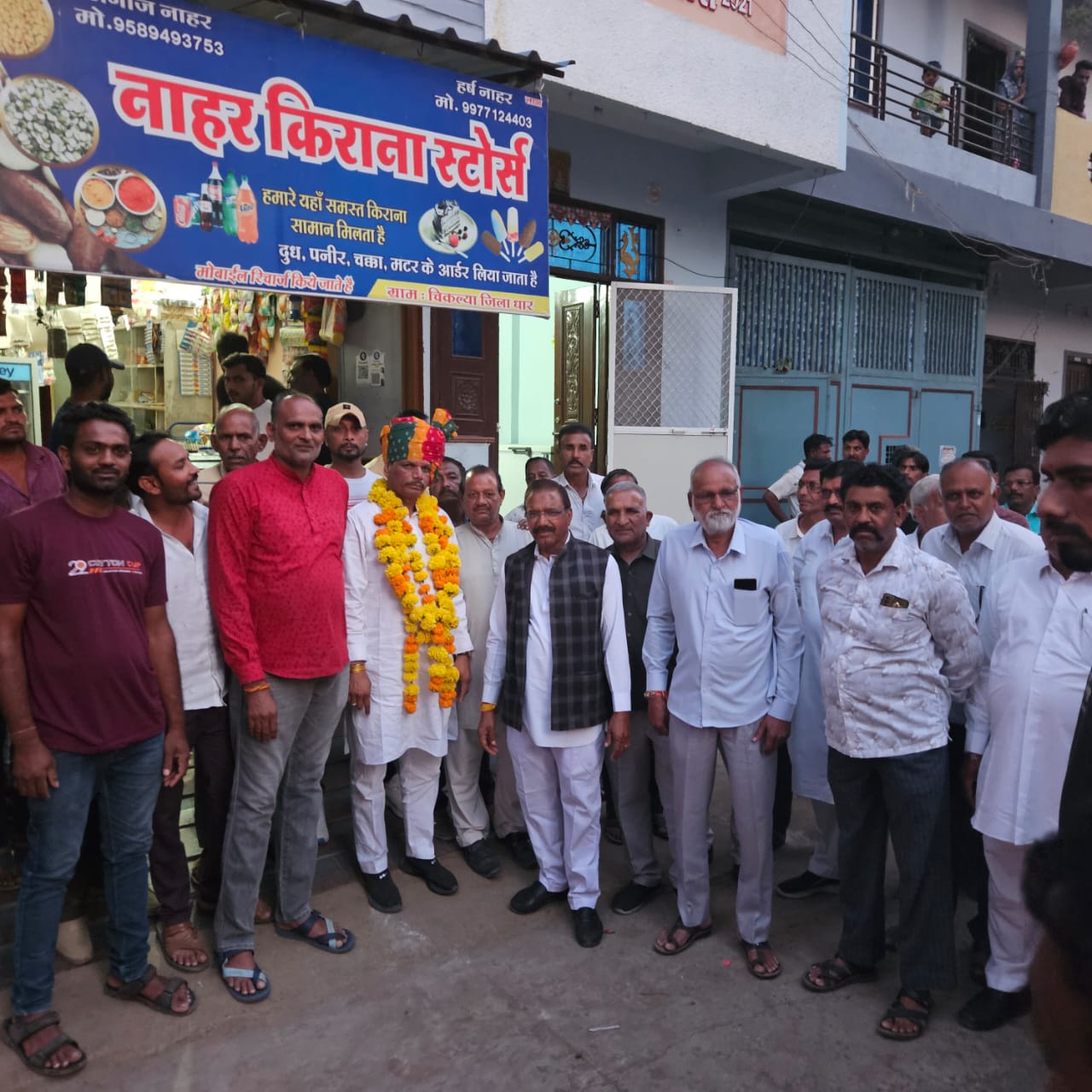 Independent candidate from Dhar, Kuldeep Singh Bundela did public relations in the villages of Tirla block