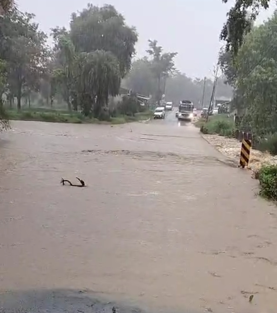 The Kajai Barrier bridge overflowed due to rain