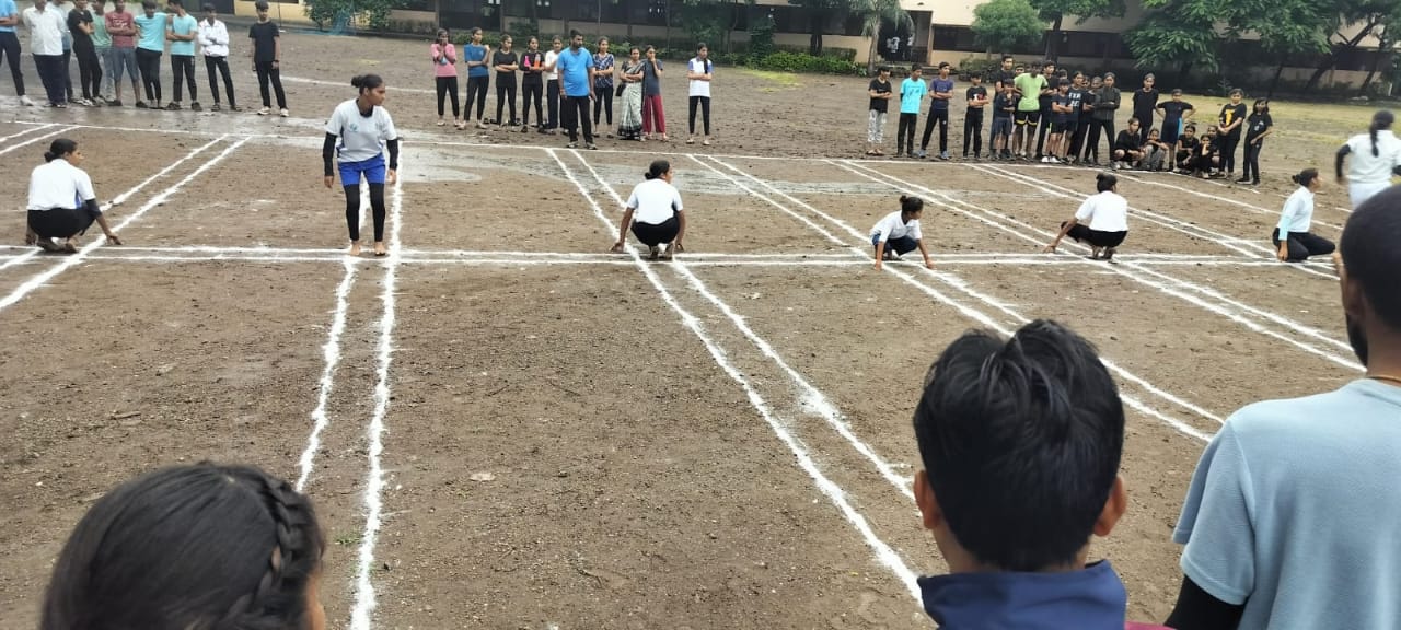 Kabaddi and Kho-Kho competition held in Saraswati Vidya Mandir of Shajapur