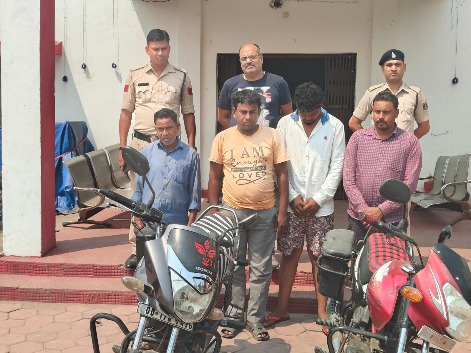 Four accused arrested for stealing donation box and jewelery from temple in Khokhra, Janjgir.