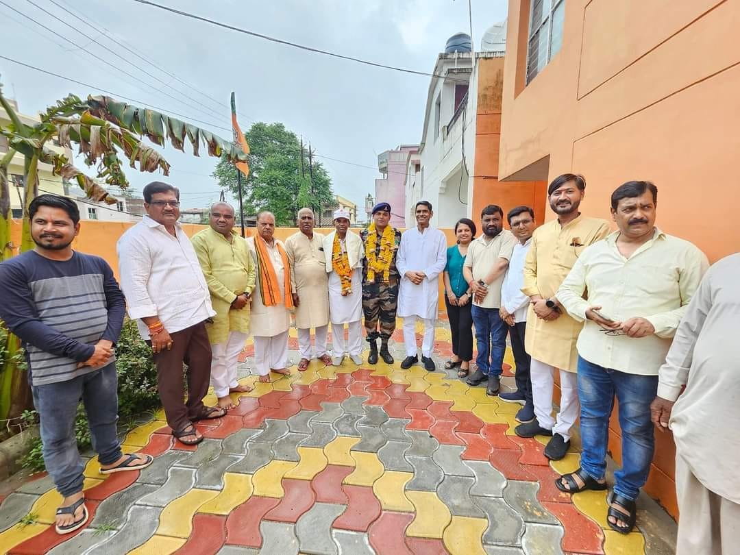 Kargil Vijay Diwas celebrated in BJP District Office Maihar, soldiers honored