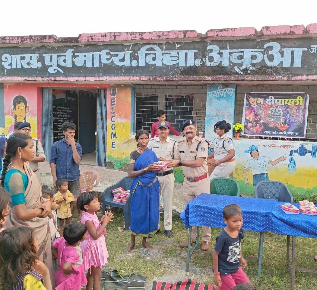 Anuppur Kotwali Police Station ran 'Har Ghar Diwali' campaign