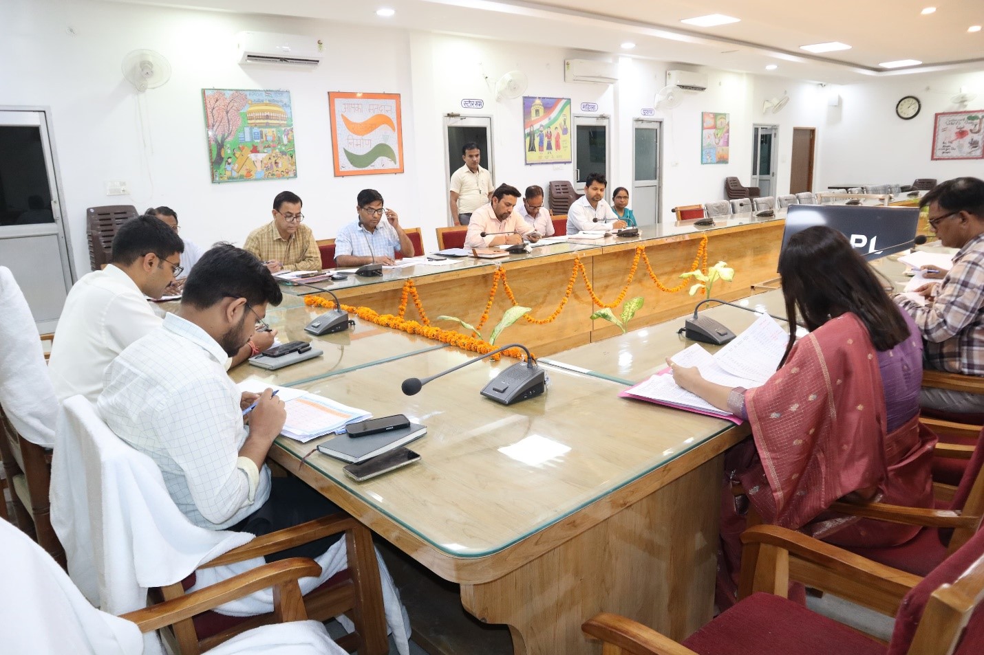 District Magistrate reviewed the revival of Sindhli river