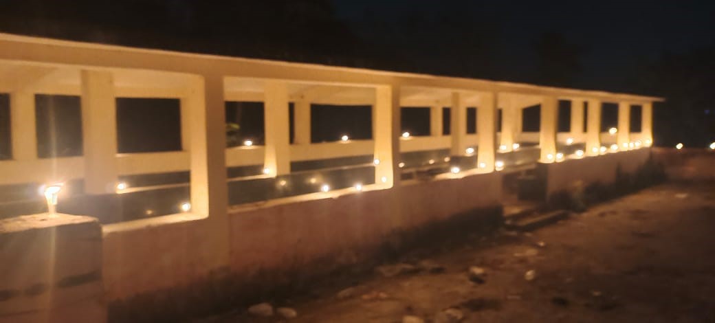 A unique tradition of Diwali is celebrated on Narak Chaudas at Muktidham of Bargawan Amalai in Anuppur